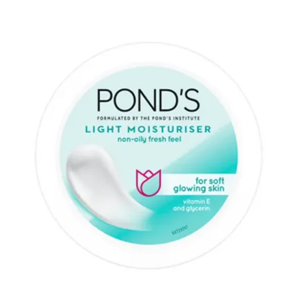 Ponds Light Moisturiser Non Oily Fresh Cream - 100ml